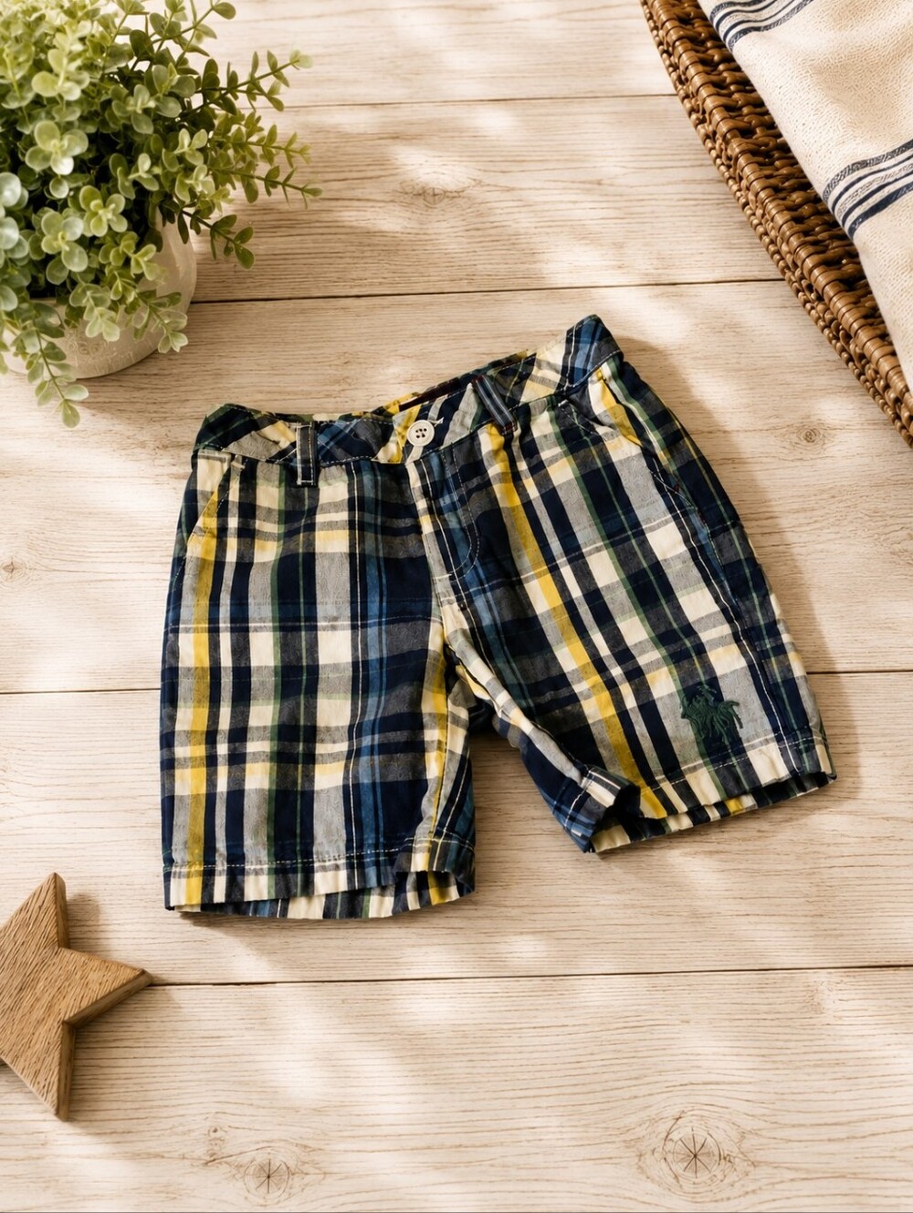 size 4/5 Boys U.s. Polo Assn. plaid shorts